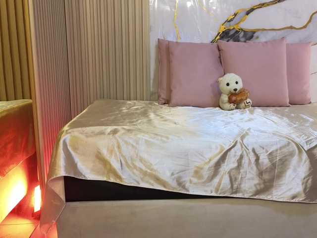 Lexy-tay's BongaCams show and profile