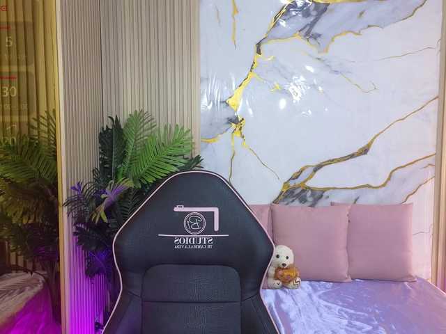 Lexy-tay's BongaCams show and profile