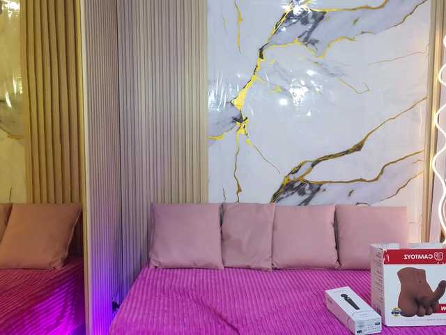 Lexy-tay's BongaCams show and profile