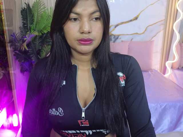 Lexy-tay's BongaCams show and profile