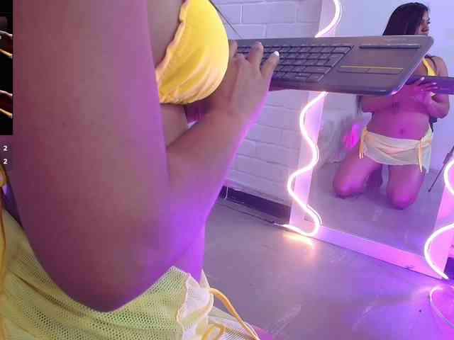 Lexy-tay webcam