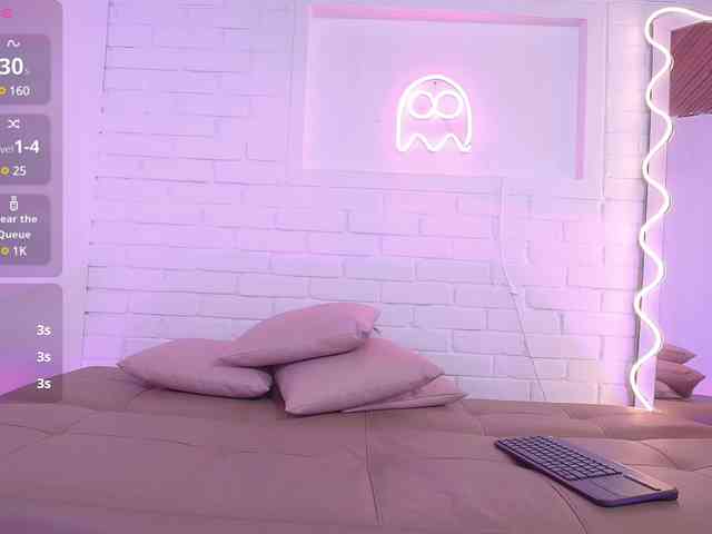 Lexy-tay webcam