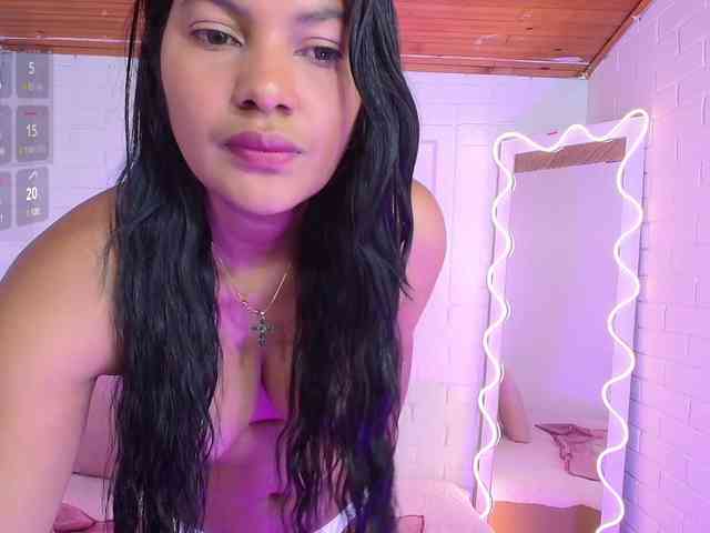 Lexy-tay webcam