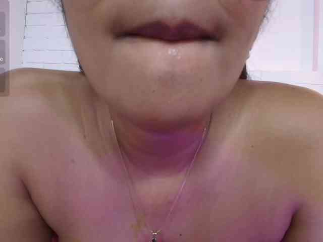 Lexy-tay webcam