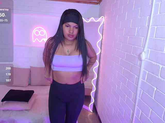 Lexy-tay webcam
