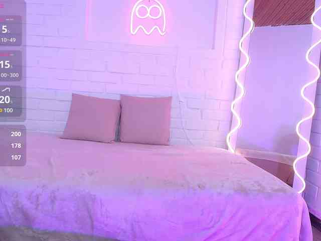 Lexy-tay webcam
