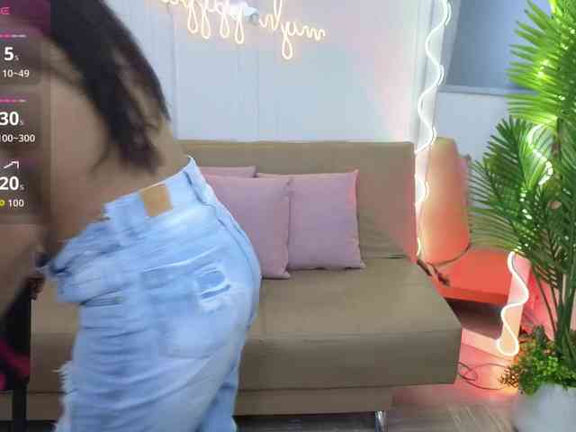 Lexy-tay webcam