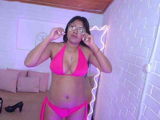 Lexy-tay webcam
