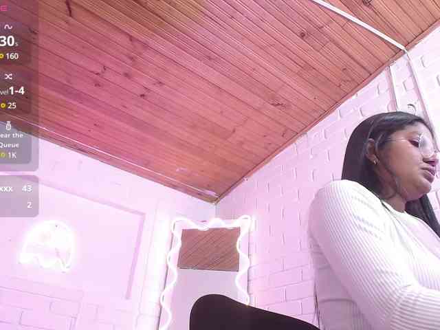 Lexy-tay webcam