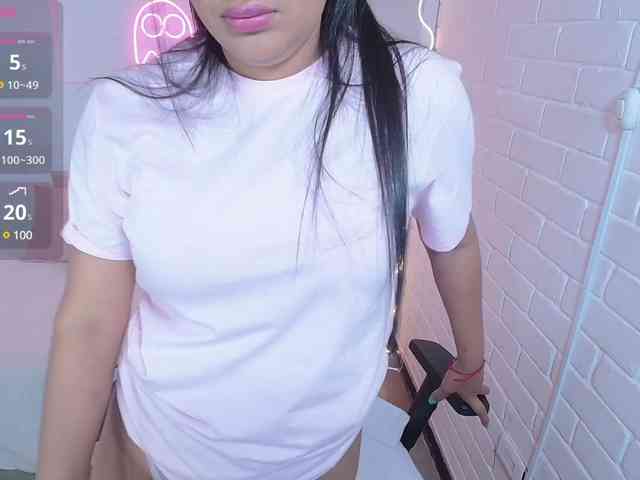 Lexy-tay webcam