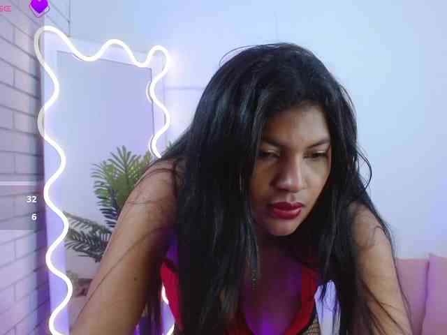 Lexy-tay webcam