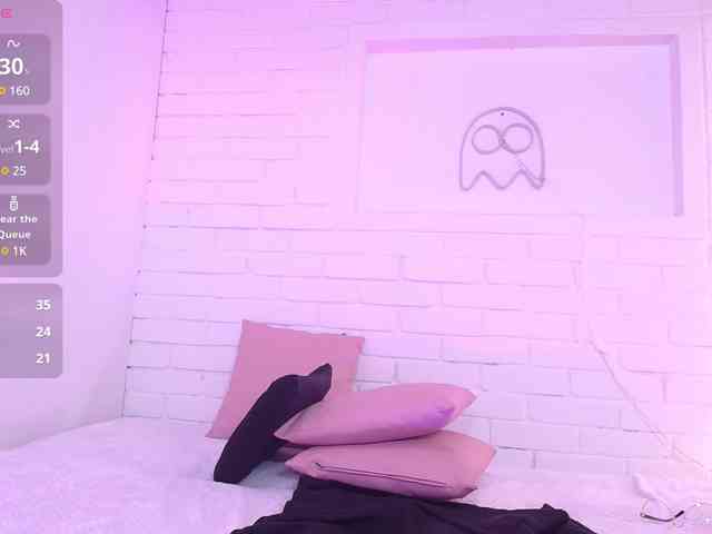 Lexy-tay webcam