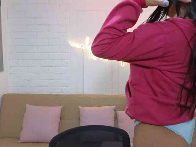 Lexy-tay webcam