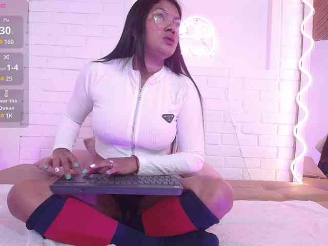 Lexy-tay webcam