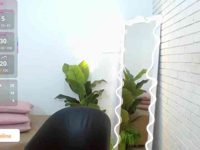 Lexy-tay webcam