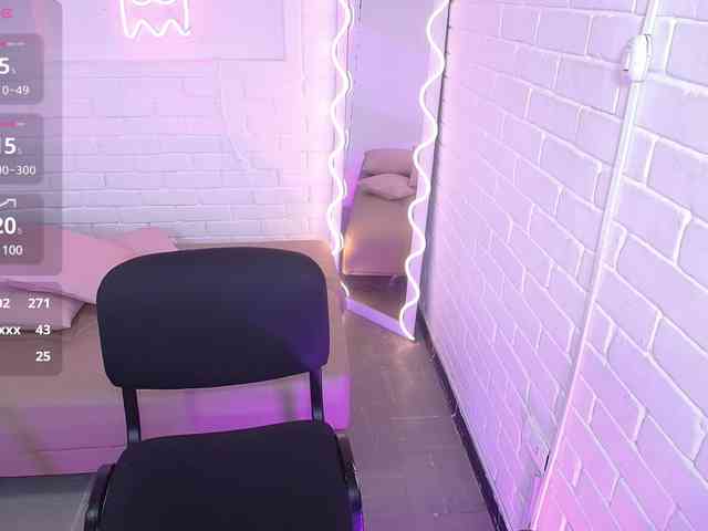 Lexy-tay webcam