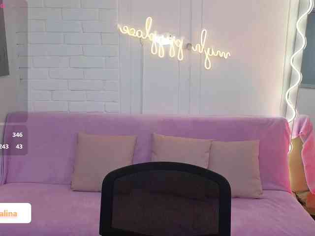 Lexy-tay webcam