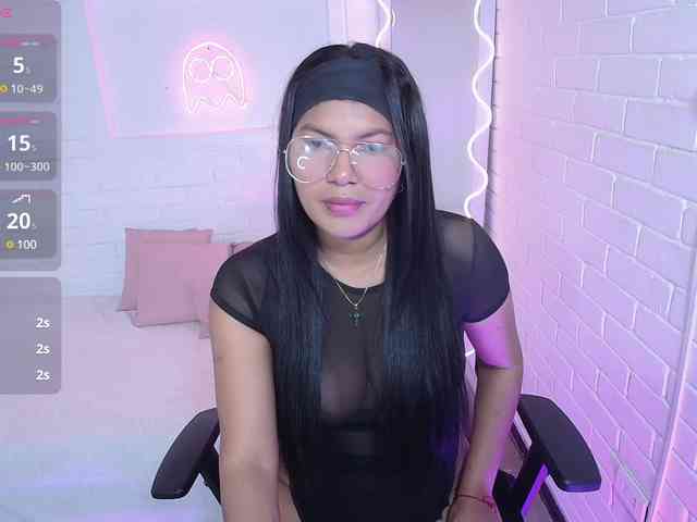 Lexy-tay webcam