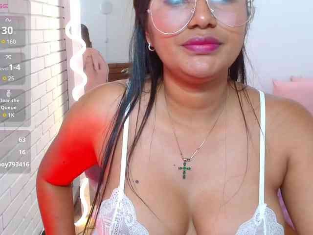 Lexy-tay webcam