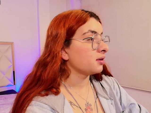  Naomy-tay1 chat room