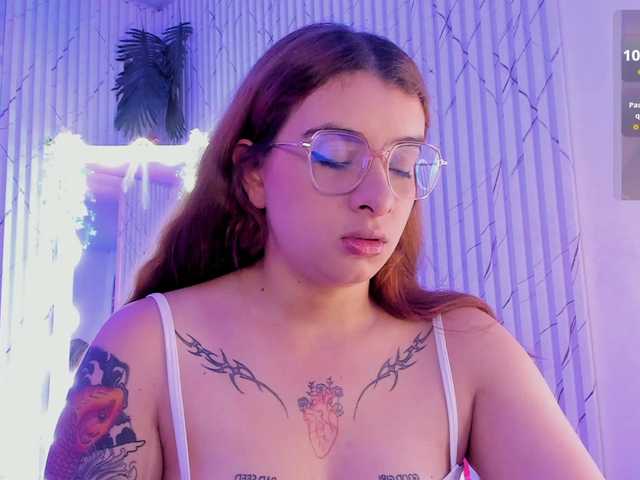 Naomy-tay1's BongaCams show and profile