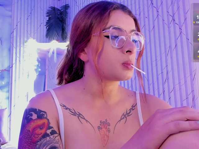 Naomy-tay1's BongaCams show and profile