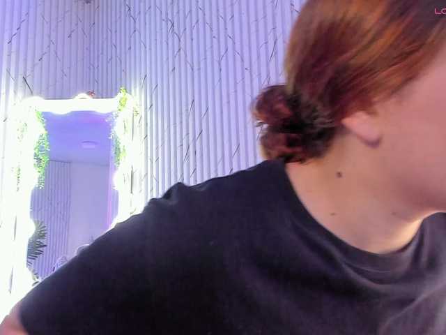 Naomy-tay1's BongaCams show and profile