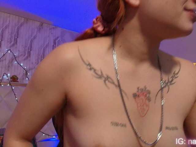 Naomy-tay1's BongaCams show and profile