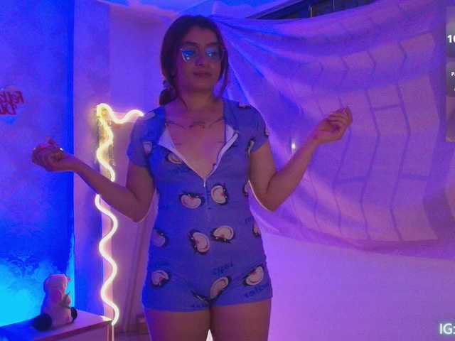 Naomy-tay1 from BongaCams is Freechat