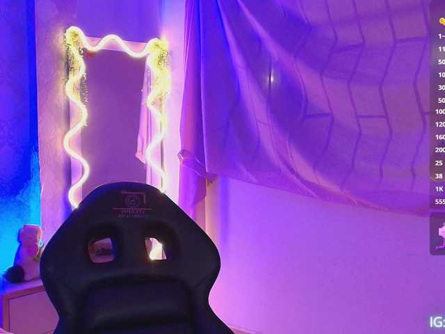 Naomy-tay1 from BongaCams is Freechat