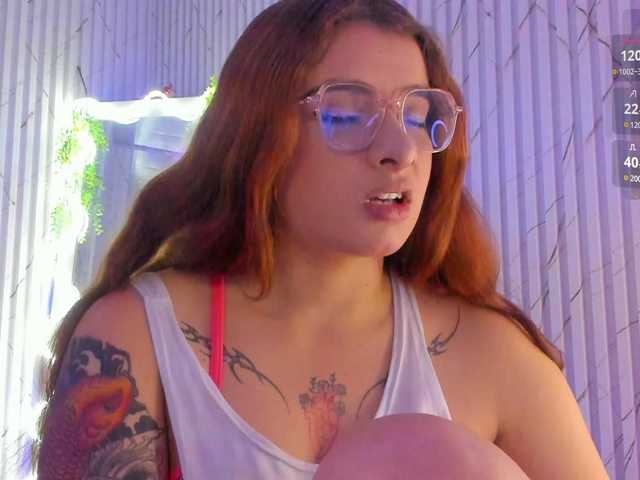 Naomy-tay1's BongaCams show and profile