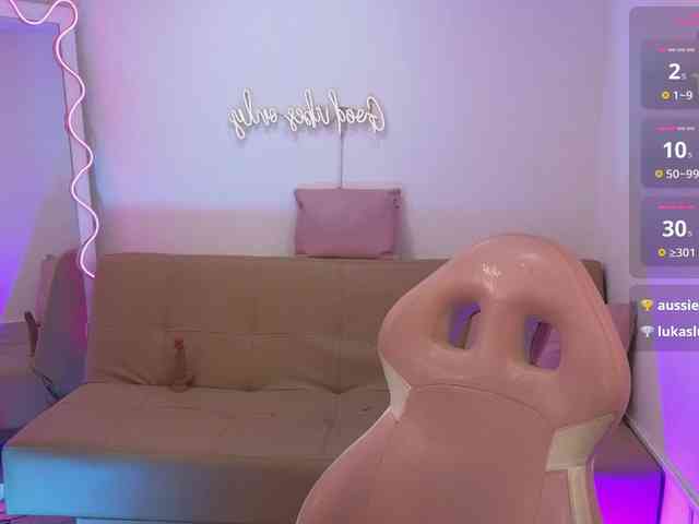 Naomy-tay1 webcam