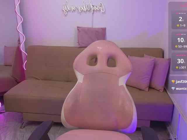 Naomy-tay1 webcam