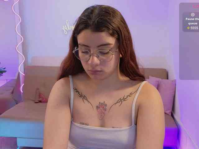 Naomy-tay1 webcam