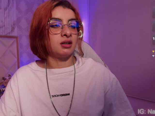 Naomy-tay1 webcam