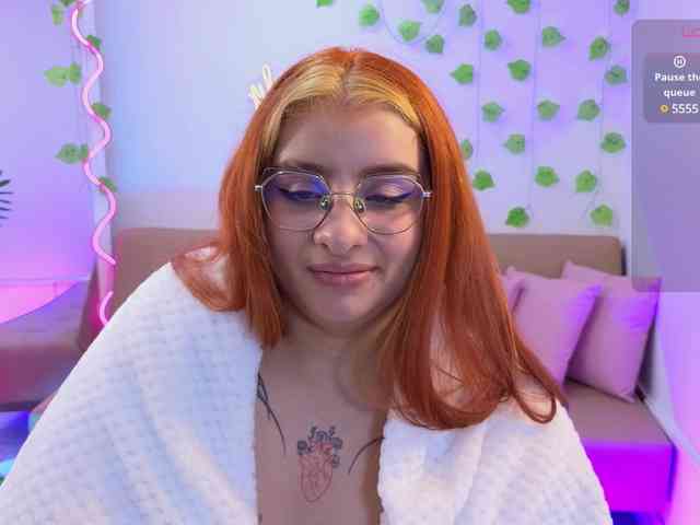 Naomy-tay1 webcam