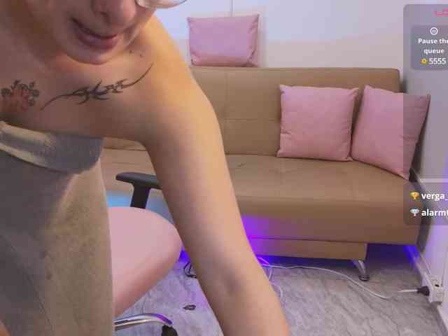 Naomy-tay1 webcam