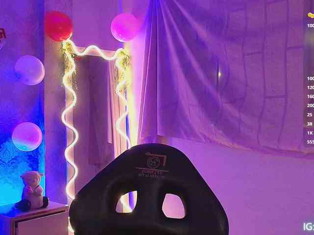 Naomy-tay1 Naomy-tay1