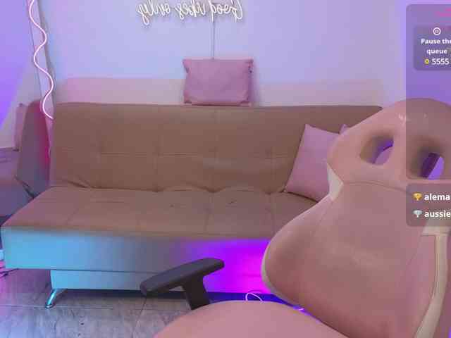 Naomy-tay1 webcam