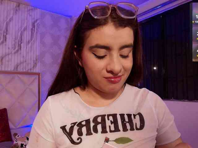 Naomy-tay1 Naomy-tay1