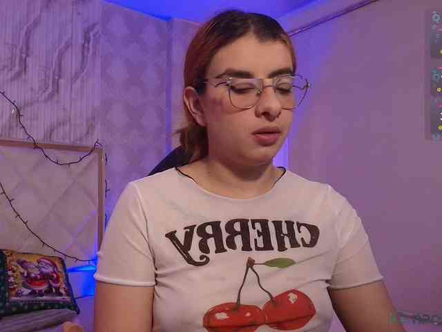 Naomy-tay1 Naomy-tay1