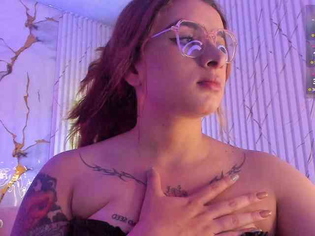 Naomy-tay1 Live Webcam on BongaCams