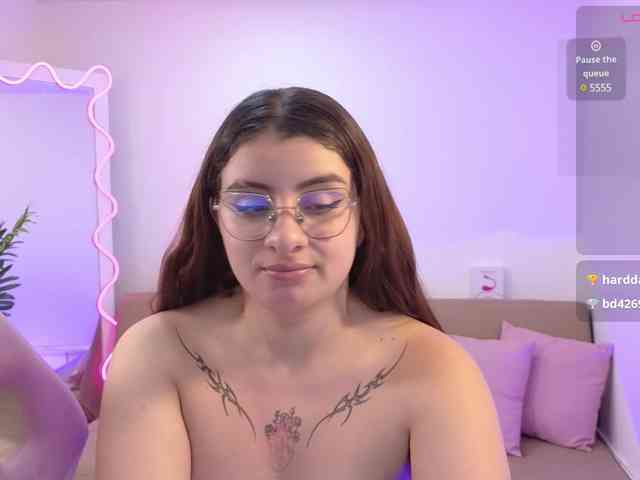 Naomy-tay1 webcam