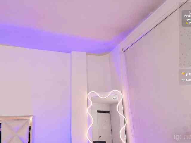Naomy-tay1 webcam