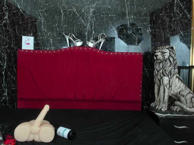 Nicole1Sweet's BongaCams show and profile