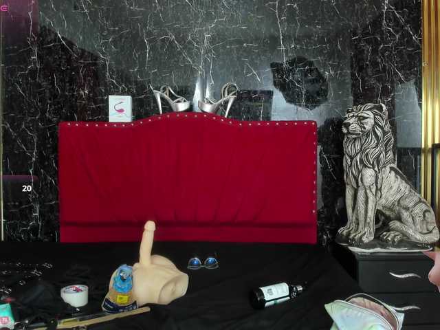 Nicole1Sweet's BongaCams show and profile