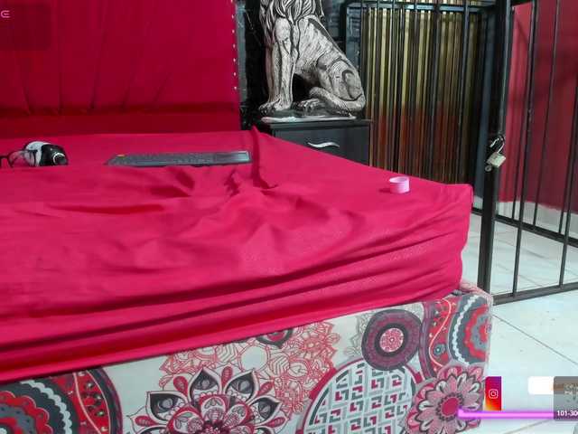 Nicole1Sweet's BongaCams show and profile