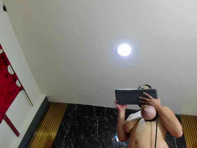 Nicole1Sweet webcam
