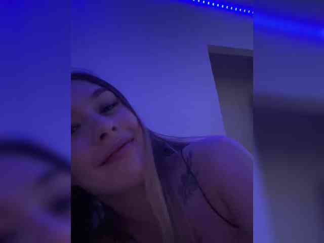 Maryana-11 webcam