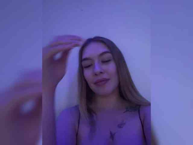 Maryana-11 webcam